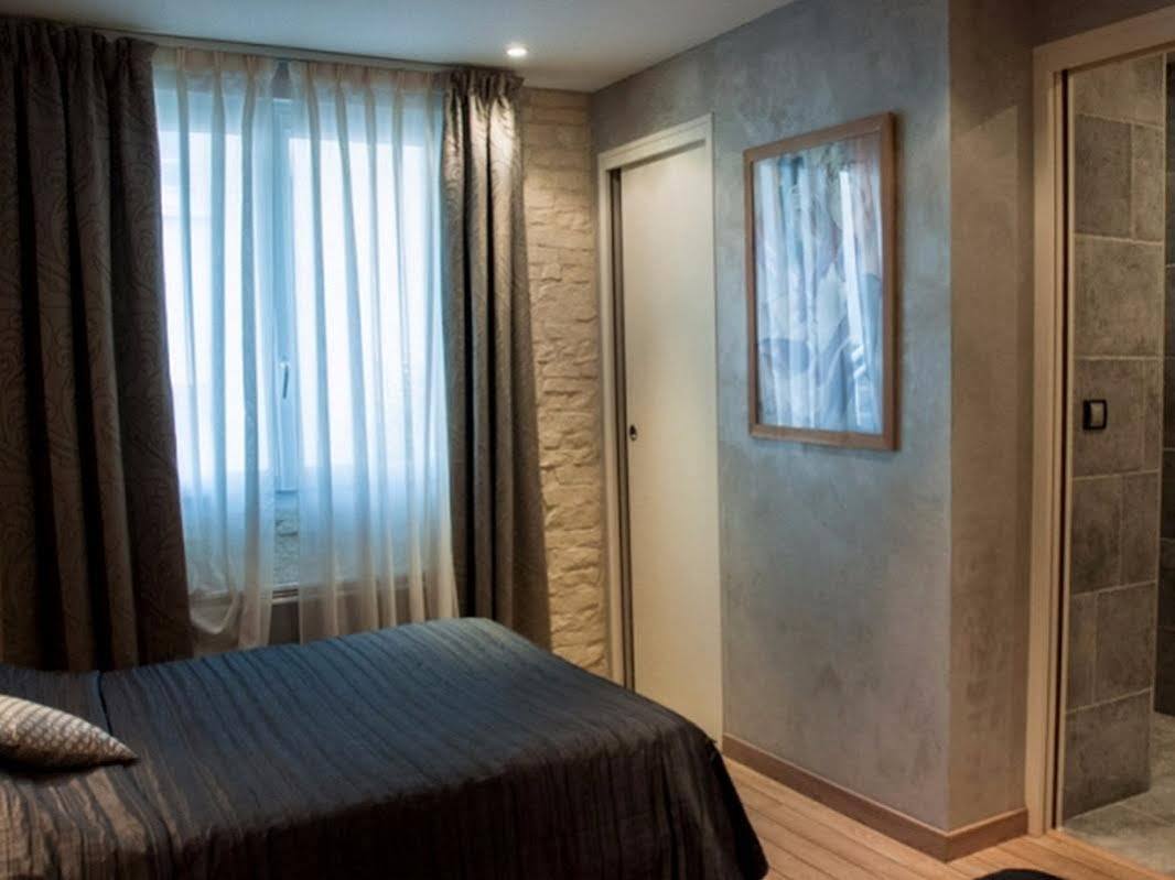 La Glycine Hotel, Spa Et Bien-Etre 베누빌 외부 사진